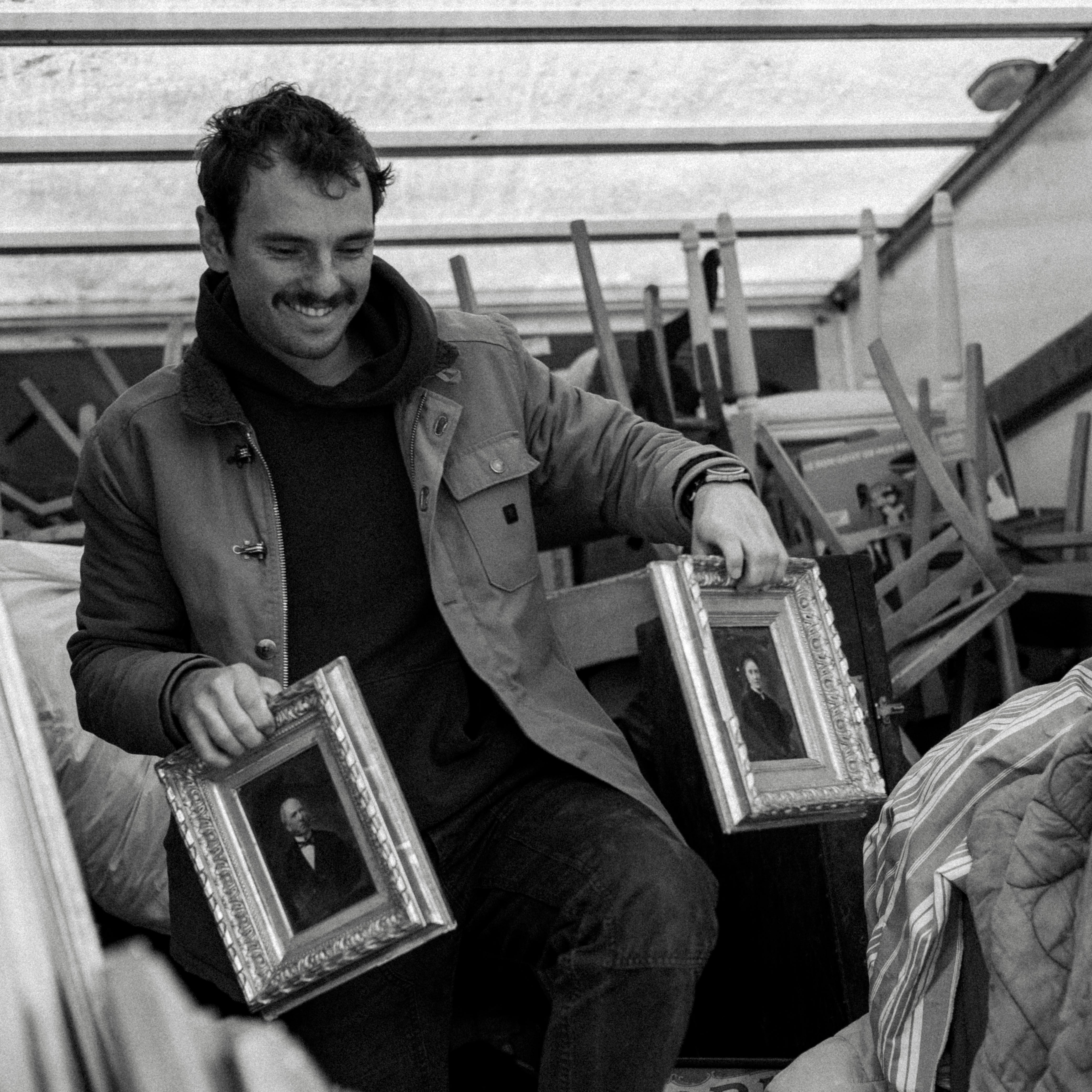 Black and white profile picture of Ezra.