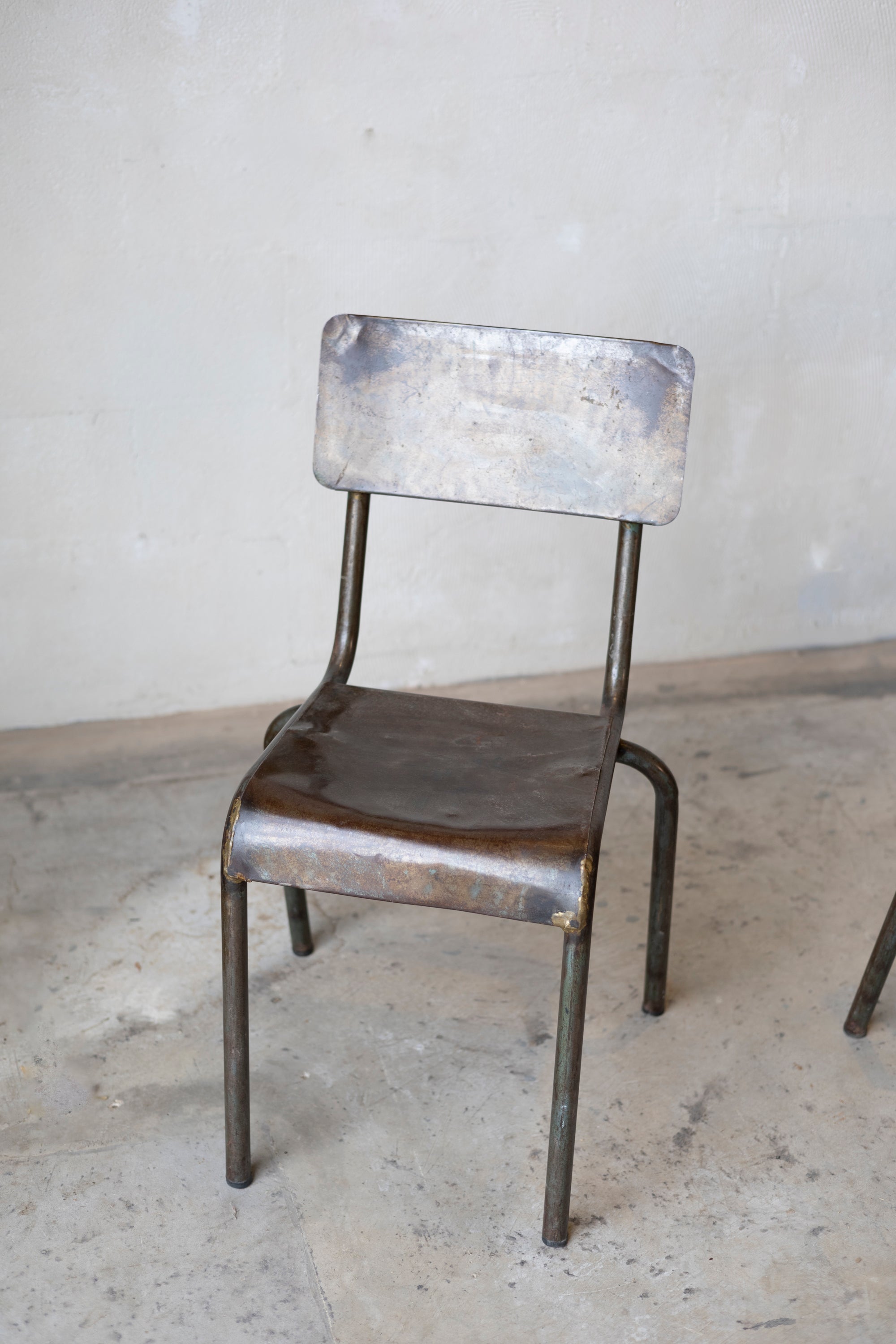 Set of 4 Iron Chairs from France (1920) Secondary image