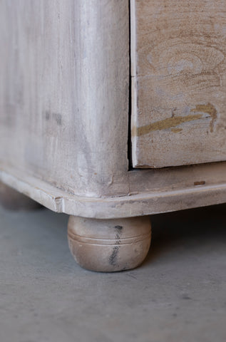 Gustavian Bedside Table