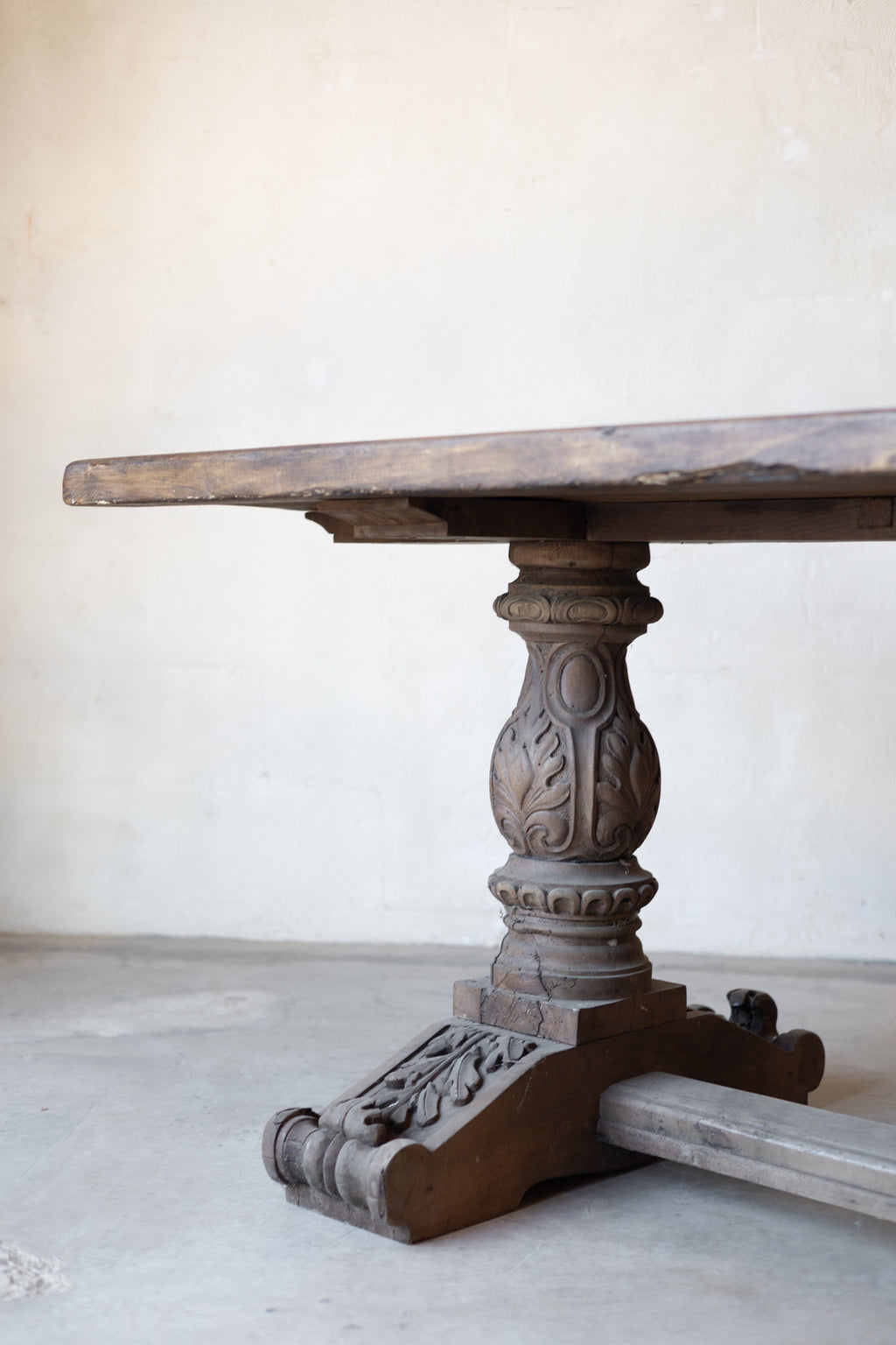 Early 19th-Century French Carved Dining Table